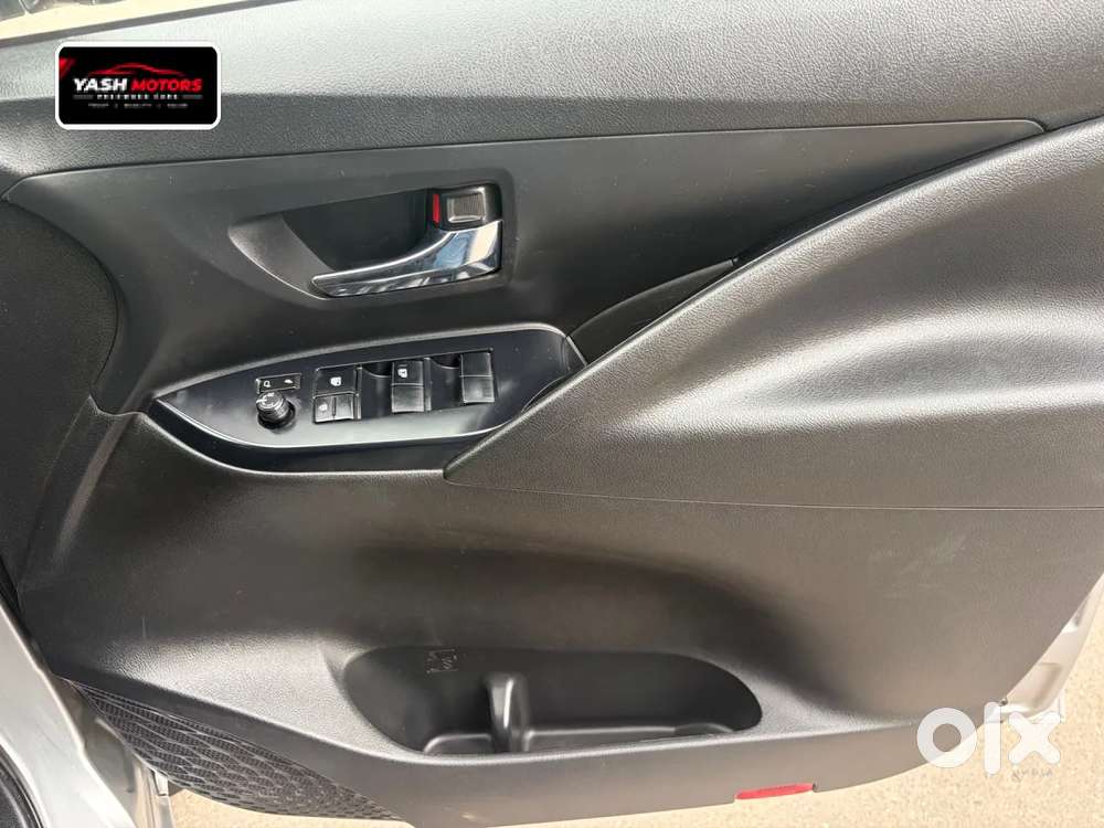 Toyota Innova Crysta [2020-ongoing] 2.4 Gx At 8 Str, 2020, Diesel