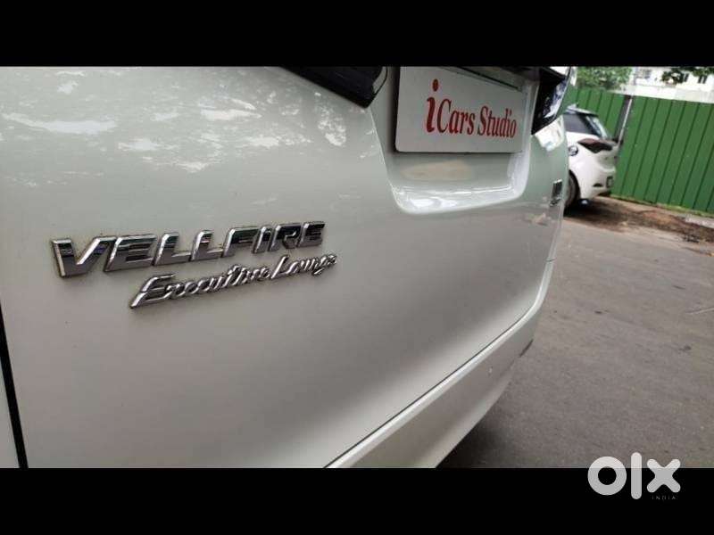 Toyota Vellfire 2.5 Executive Lounge, 2021, Petrol