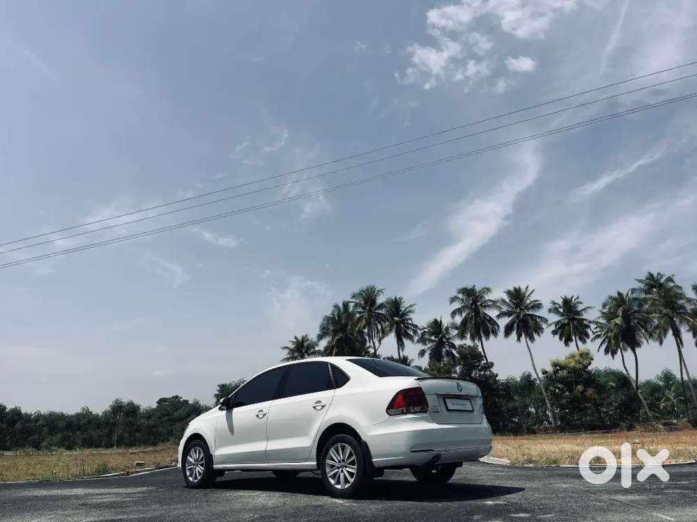 Volkswagen Vento 1.5 Highline At Dsg 2016