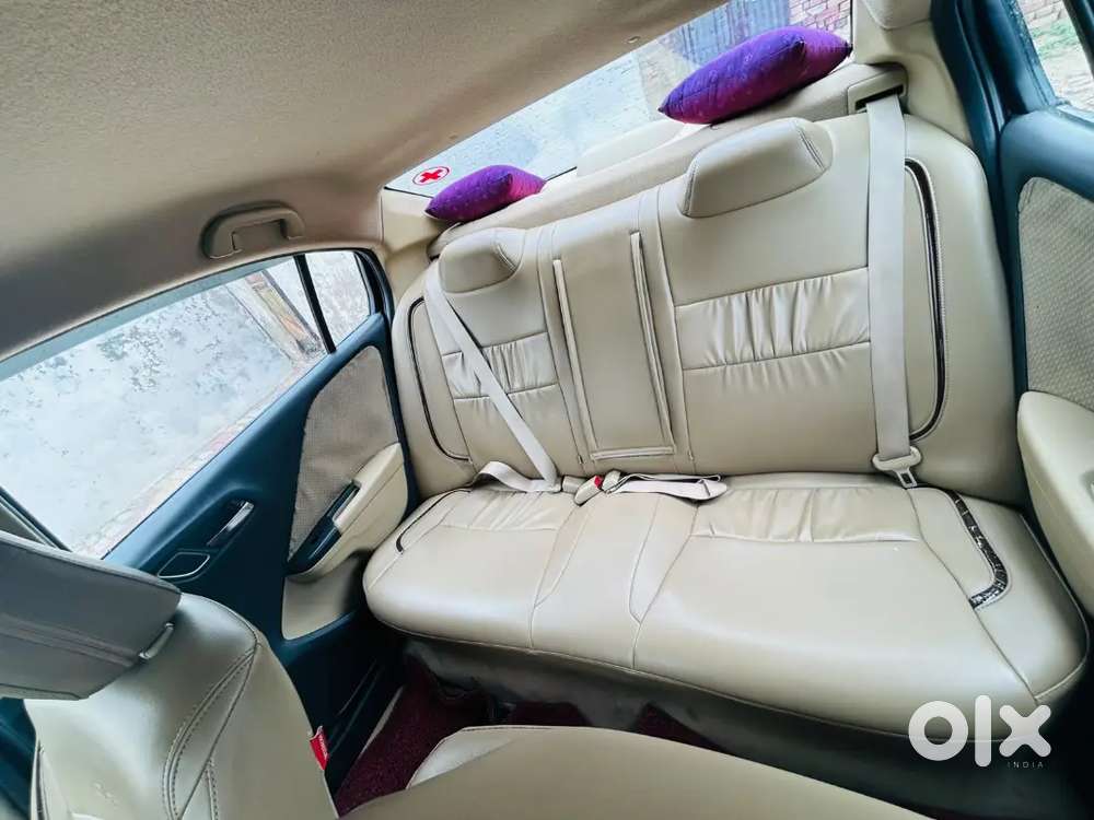 Honda City 2017 Petrol 2nd Owner  Baheri Bareilly Me Hai Ye Car
