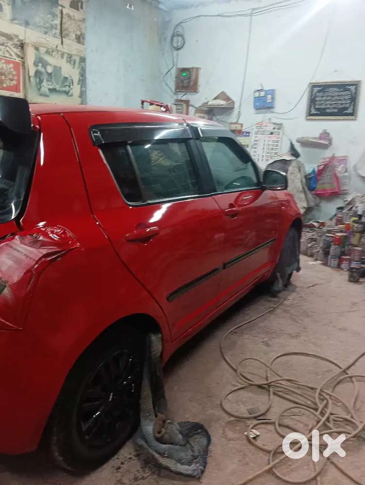 Swift Maruti Suzuki 2011 With 90000 Km Driven