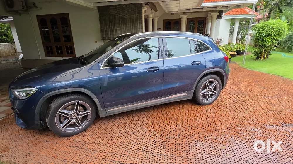 Mercedes Benz Gla4matic Amg Line Showroom Mint Condition