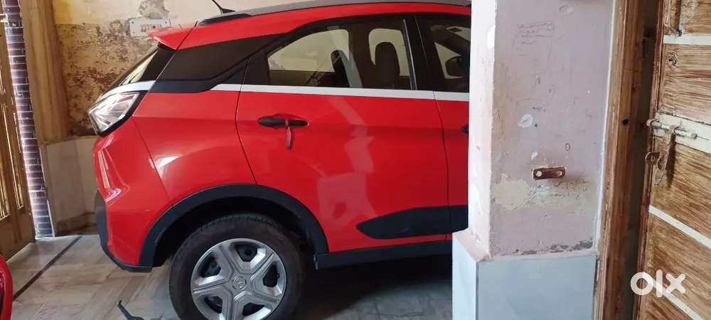 Tata Nexon 2023 Petrol Manual 13800 Km