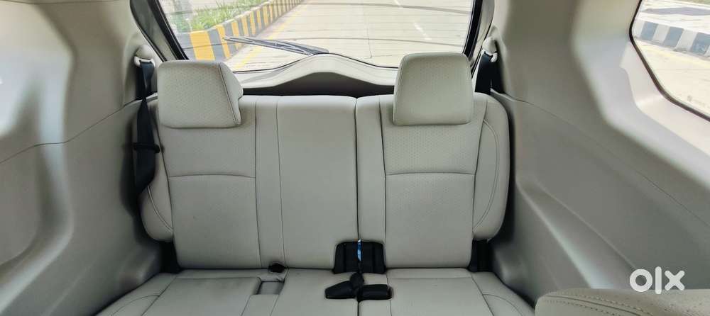 Mahindra Marazzo M8, 2019, Diesel
