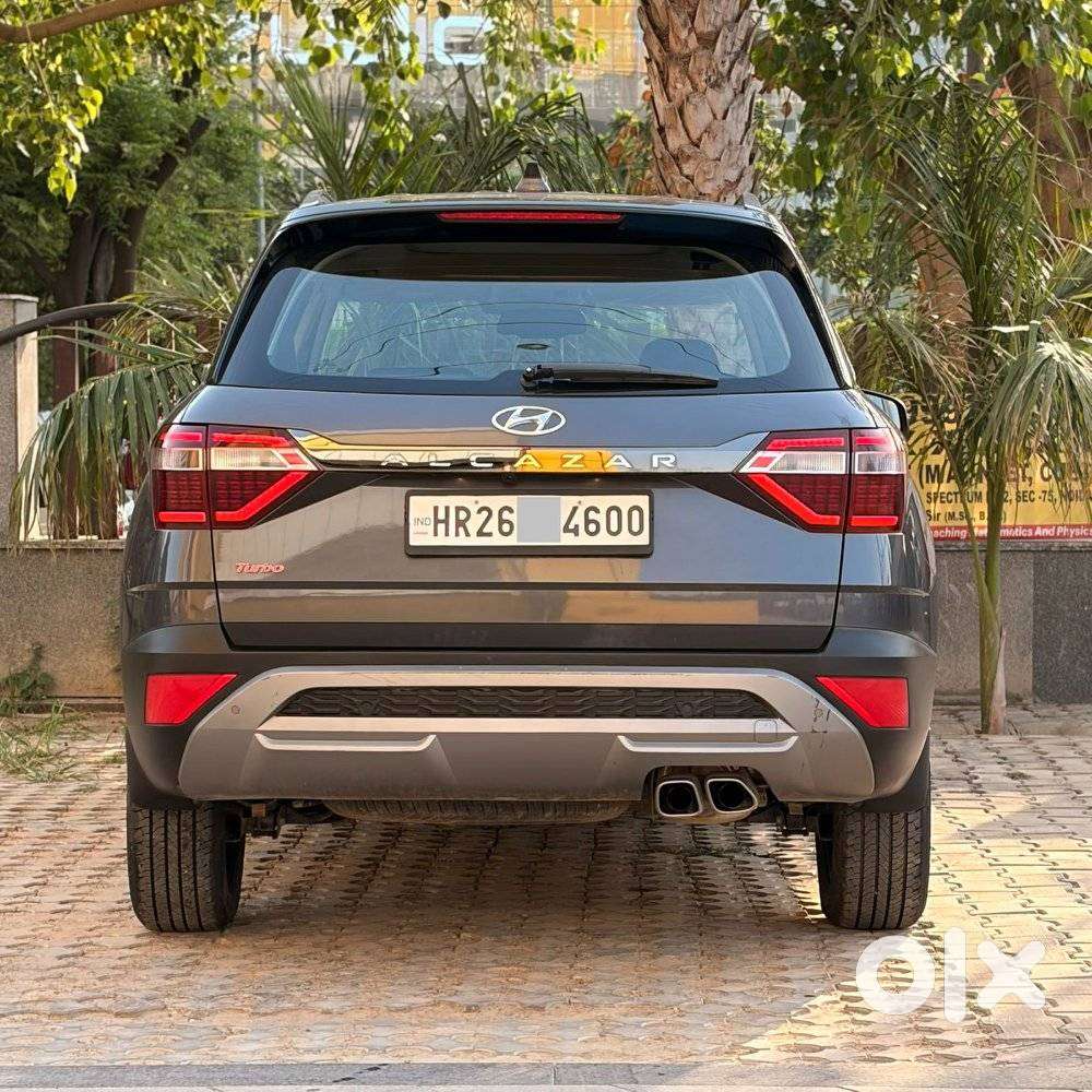 Hyundai Alcazar Platinum (o) 7 Str 1.5 Petrol Dct, 2023, Petrol