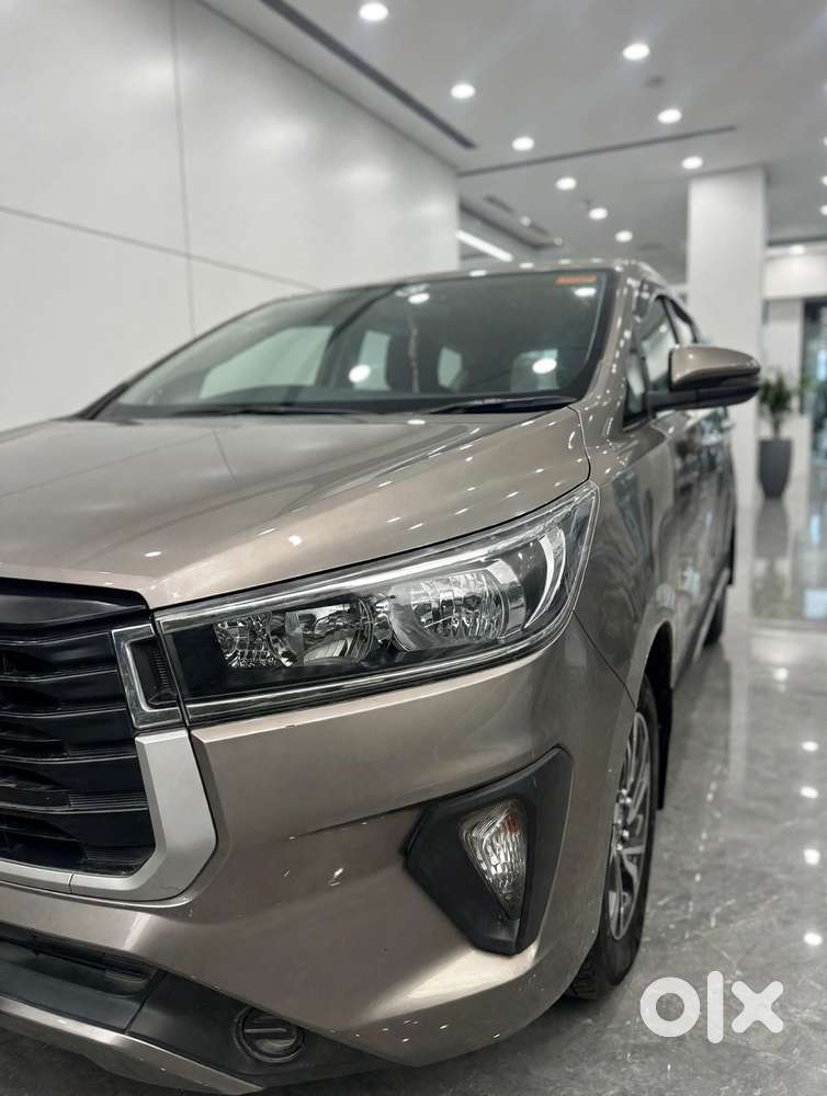 Toyota Innova Crysta 2.4 G Mt, 2022, Diesel