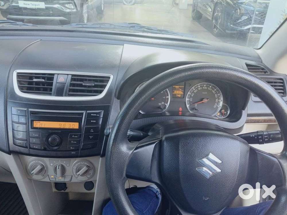 Maruti Suzuki Swift Dzire 1.2 Vxi Bsiv, 2014, Petrol