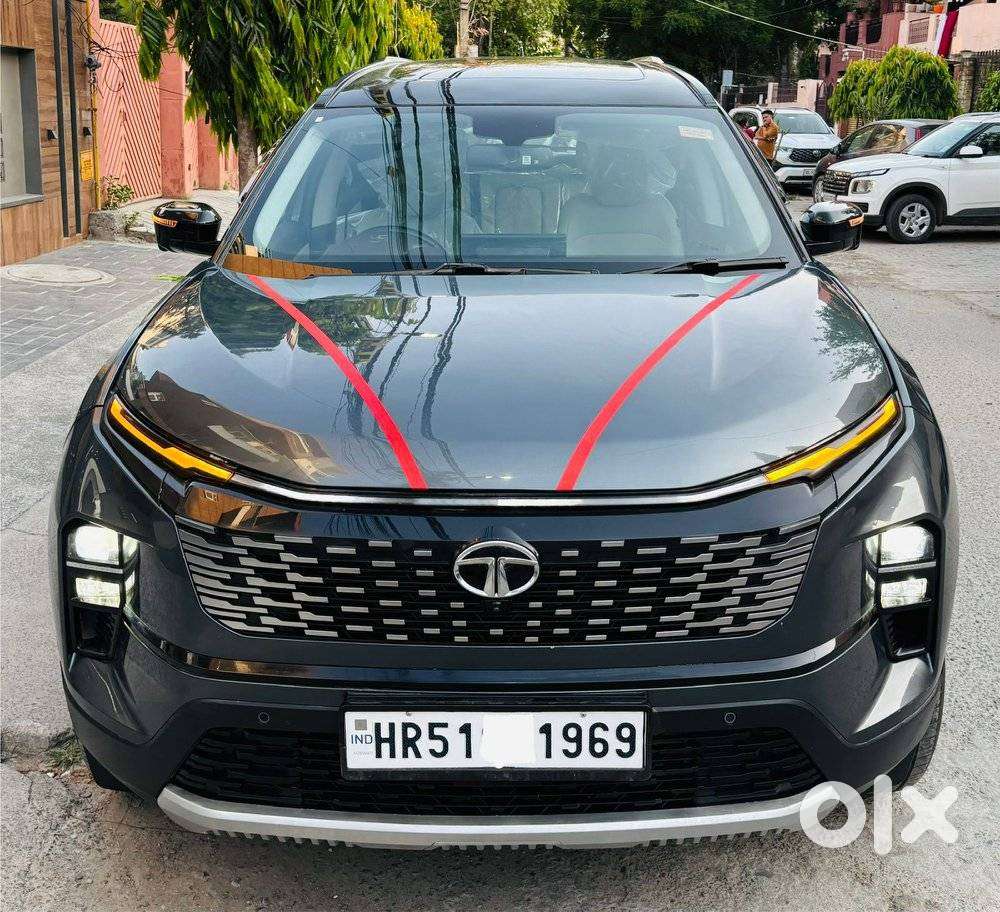 Tata Safari Accomplished Dark Edition At, 2024