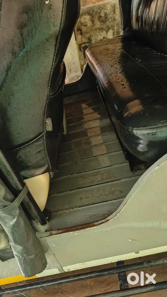Mahindra Commander 7 Seater