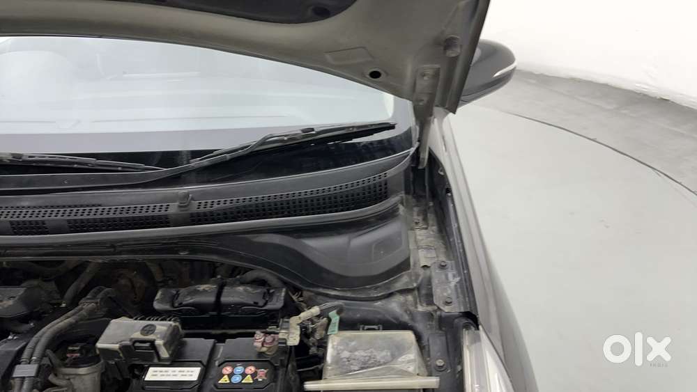 Hyundai Verna 1.5 Sx Ivt, 2022, Petrol