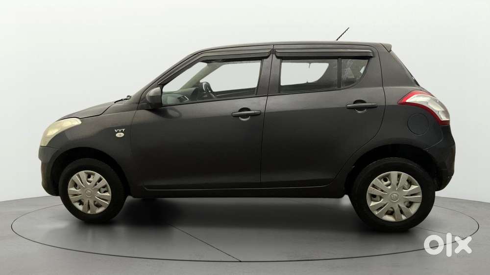 Maruti Suzuki Swift Lxi, 2017, Cng & Hybrids