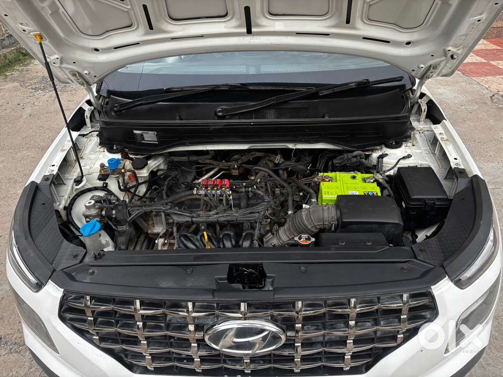 Hyundai Venue 2019 Petrol 71000 Km Driven