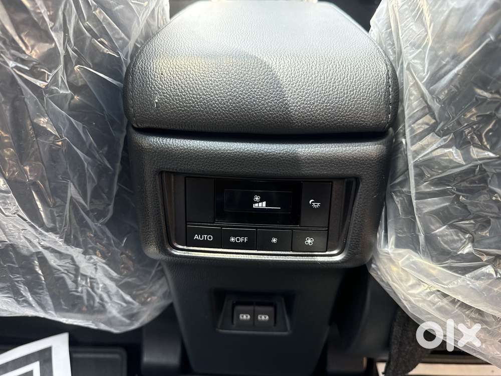 Toyota Innova Hycross 2.0 Vx (o) Hybrid 7 Str, 2024, Cng & Hybrids