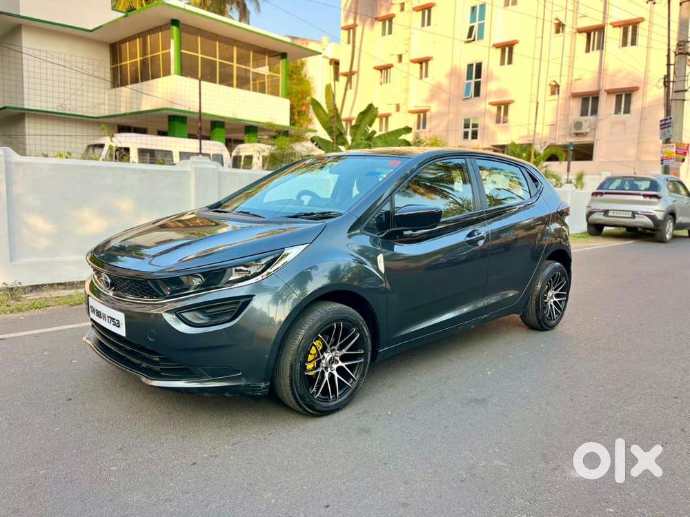 Tata Altroz 1.2 Xe, 2021, Petrol