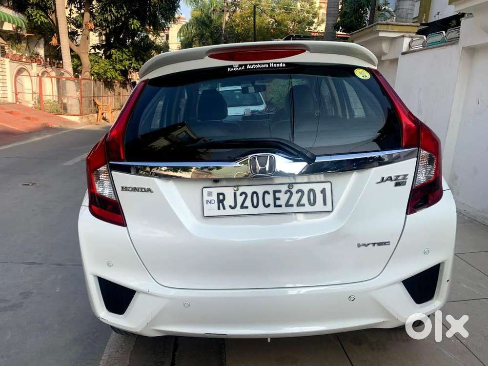 Honda Jazz 2014 Petrol Automatic Well Maintained