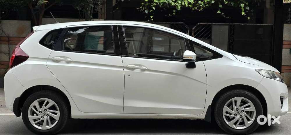 Honda Jazz V Automatic, 2016, Petrol