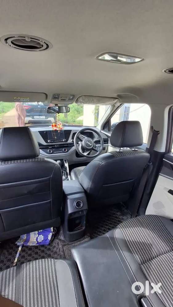 Kia Carens 1.4 Luxury 2023