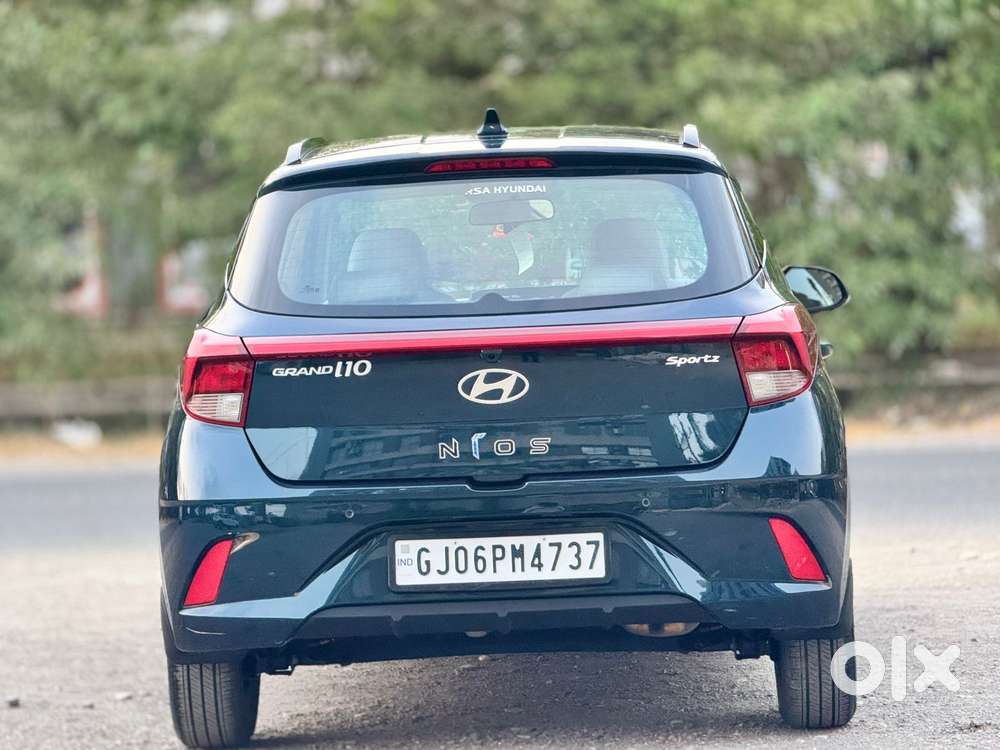 Hyundai Grand I10 Nios Sportz 1.2 At, 2023, Petrol