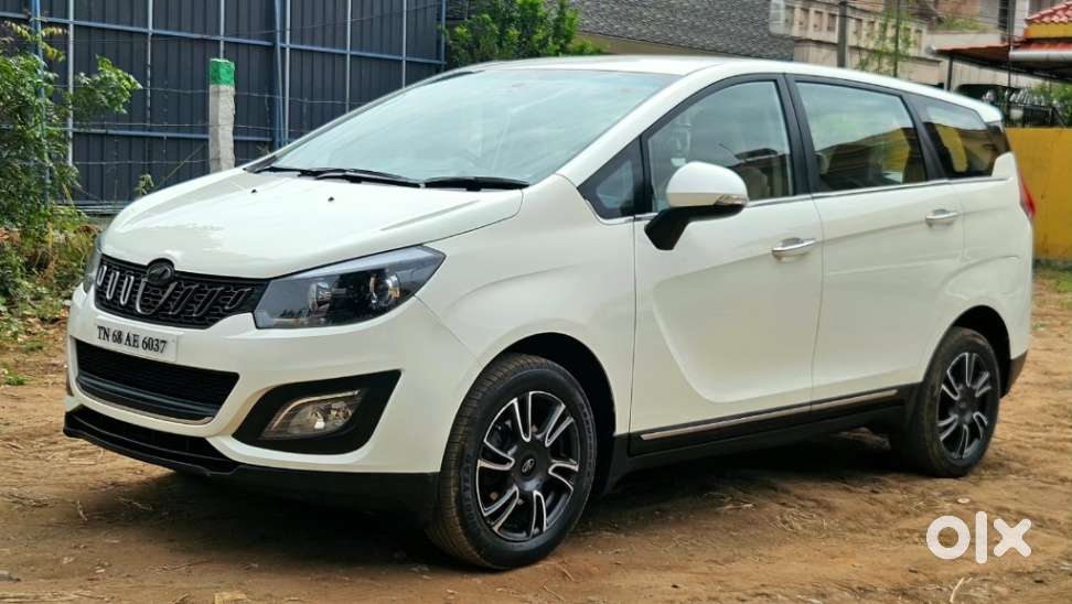 Mahindra Marazzo
