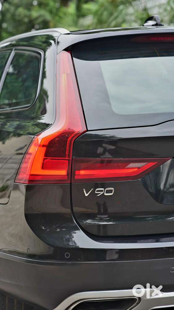 Volvo V90 Cross Country D5 Inscription, 2018, Diesel