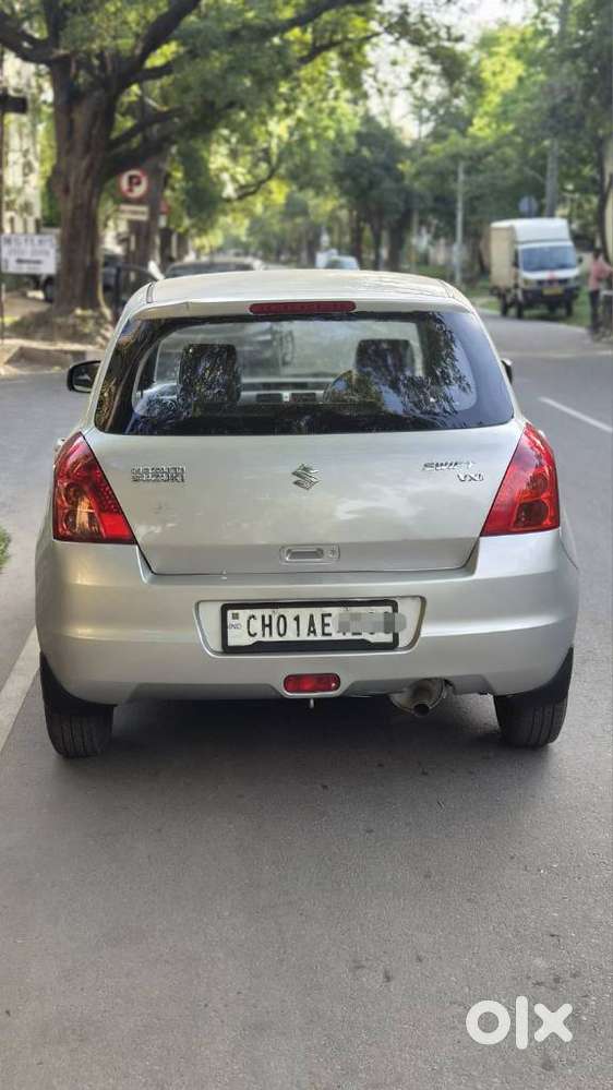 Maruti Suzuki Swift Vxi Optional, 2010, Petrol