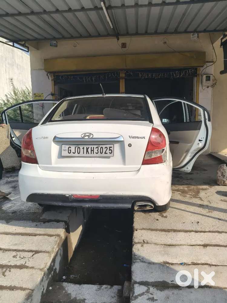 Hyundai Verna 2011 Cng & Hybrids 155000 Km Driven