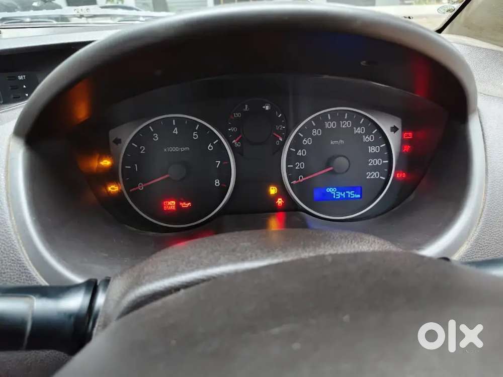 Hyundai I20 Spotz 2011 Model