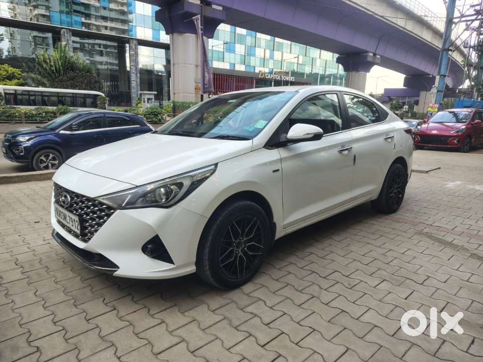 Hyundai Verna 1.5 Sx Ivt, 2022, Petrol