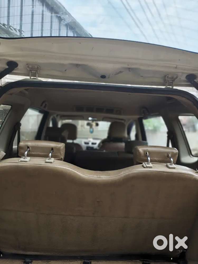 Maruti Suzuki Ertiga 2012 Diesel 140000 Km Driven Urgent Sale