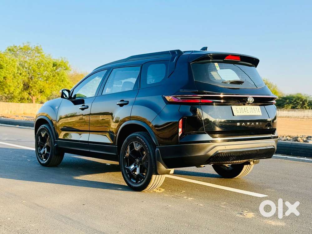 Tata Safari Adventure Plus Dark Edition At, 2024, Diesel