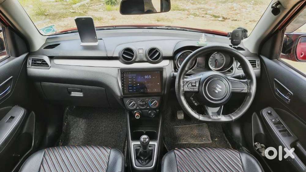 Maruti Suzuki Swift Vxi + Manual, 2022, Petrol