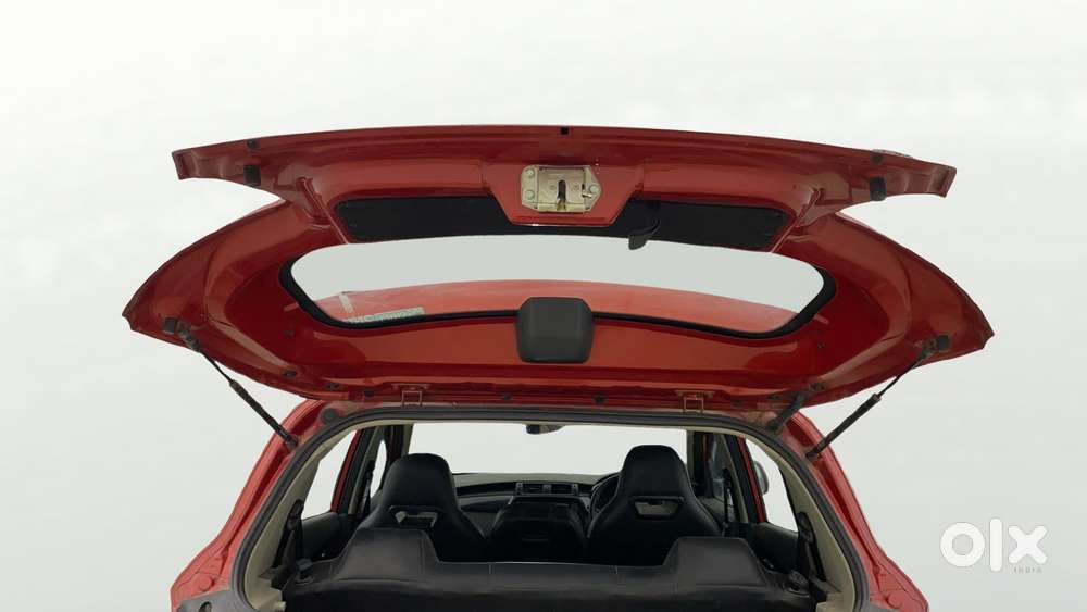 Mahindra Kuv100 Nxt 1.2 K4 Plus Petrol 6 Str, 2017, Petrol