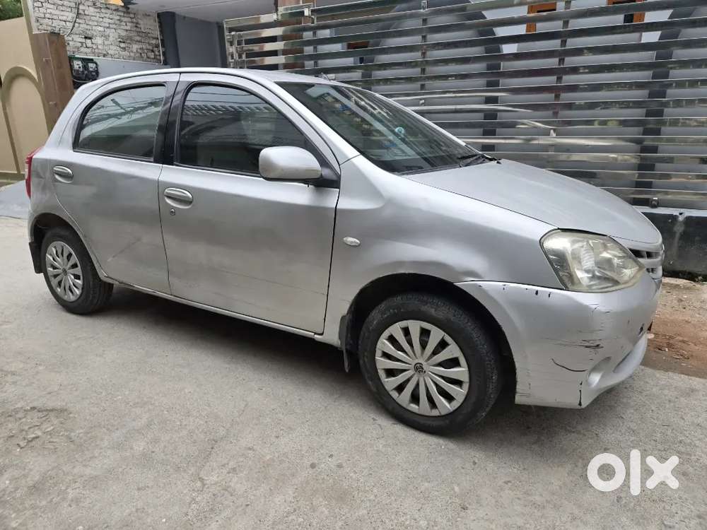 Toyota Etios Liva 2011 1.2 G
