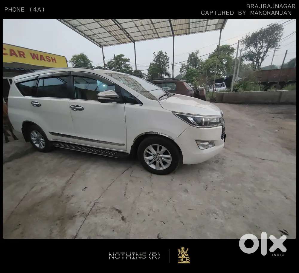 Toyota Innova Crysta 2.4 V 2017