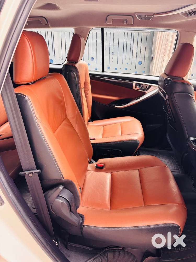Toyota Innova Crysta 2.8z Automatic, 2019, Diesel