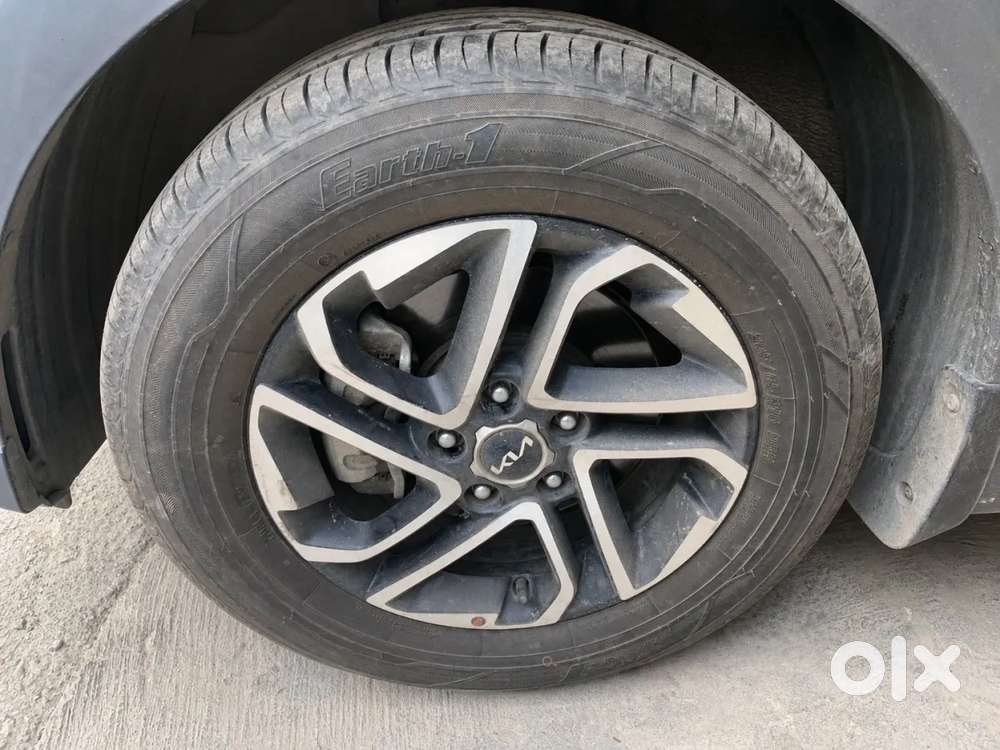 Kia Carens Luxury (o)1.5 Diesel At 7 Str, 2022, Diesel