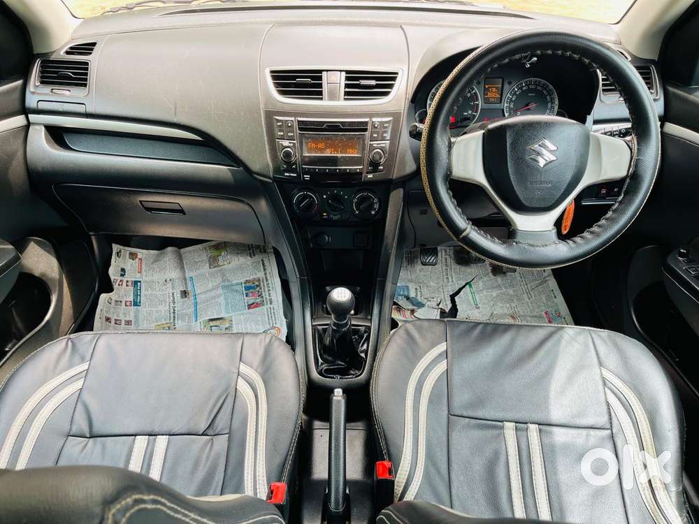 Maruti Suzuki Swift Vxi + Manual, 2017, Petrol