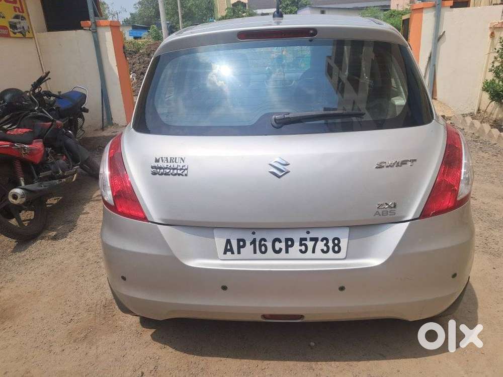 Maruti Suzuki Swift Vvt Zxi, 2013, Petrol
