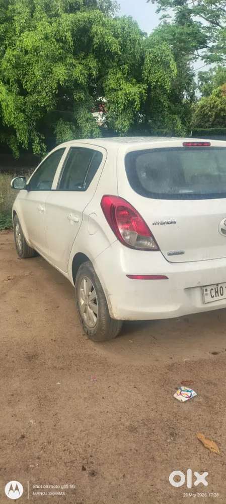 Hyundai I20 Active 2014 Diesel 150000 Km Driven