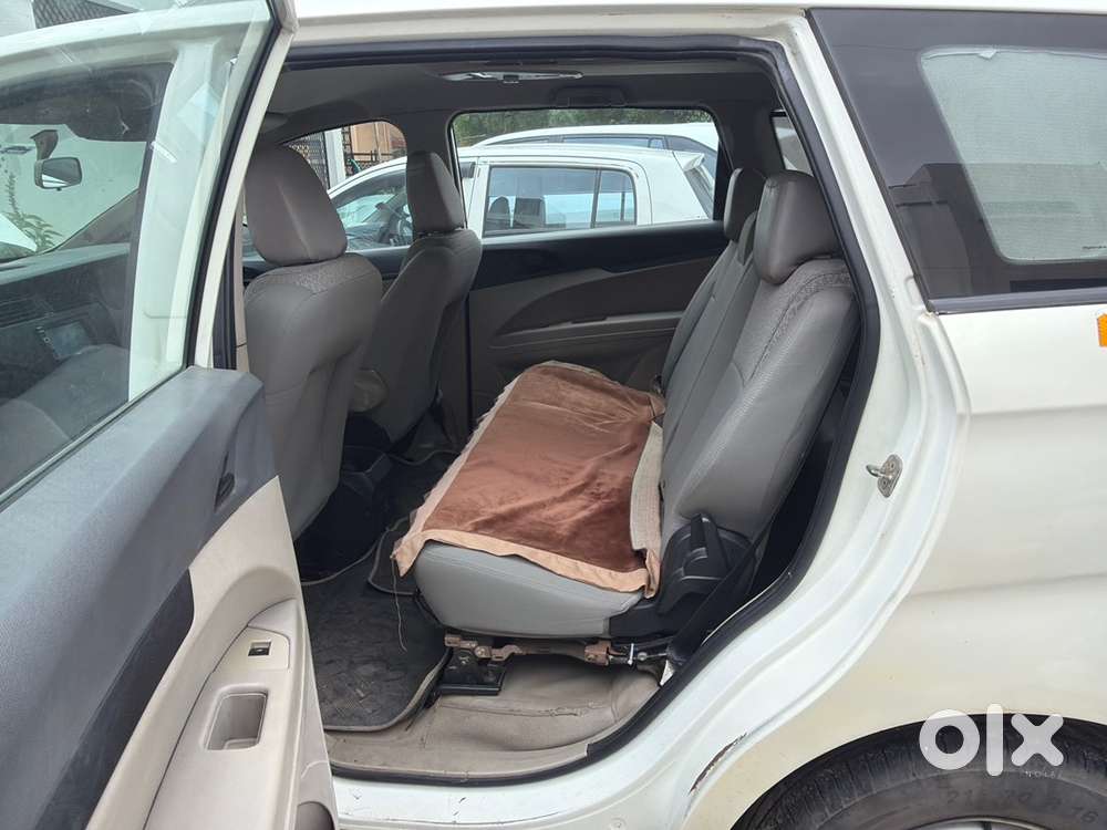 Mahindra Marazzo Diesel 2019