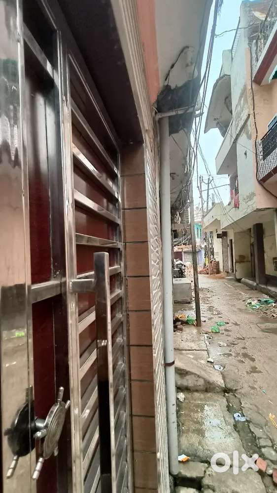 2 rooms available on rent Location jhanda chauraha poni road shuklagan