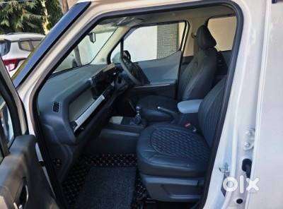 Kia Syros 2025 Htk Plus Turbo Petrol (mini Defender) Brand New