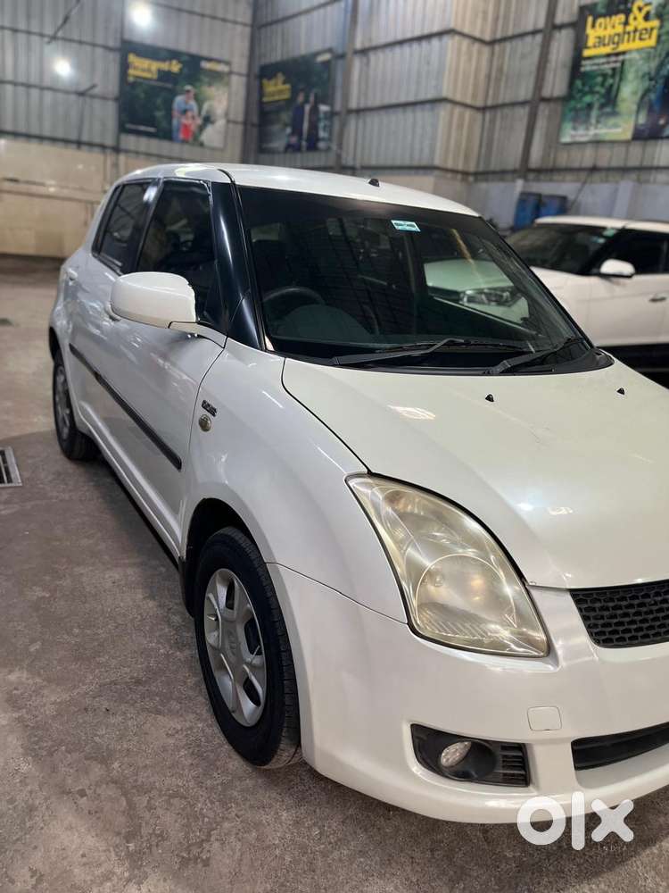 Maruti Suzuki Swift Vdi Bsiv W Abs, 2011, Diesel