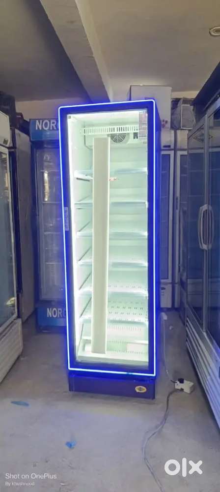 Glas fridge available all saiz