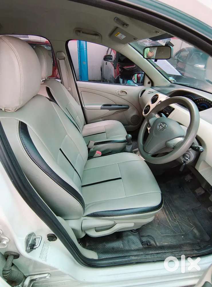Toyota Etios Liva 2015