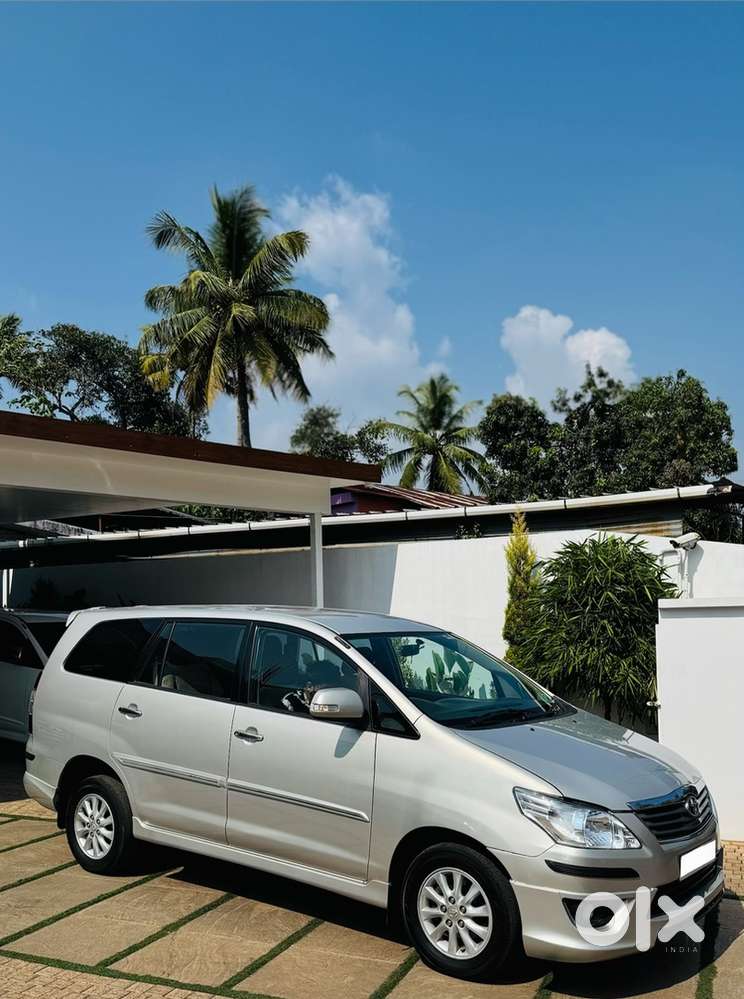 Toyota Innova 2012innova ( Vx ) Diesel 180000 Km Driven