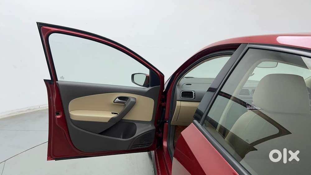 Volkswagen Vento 1.2 Tsi Highline At, 2019, Petrol