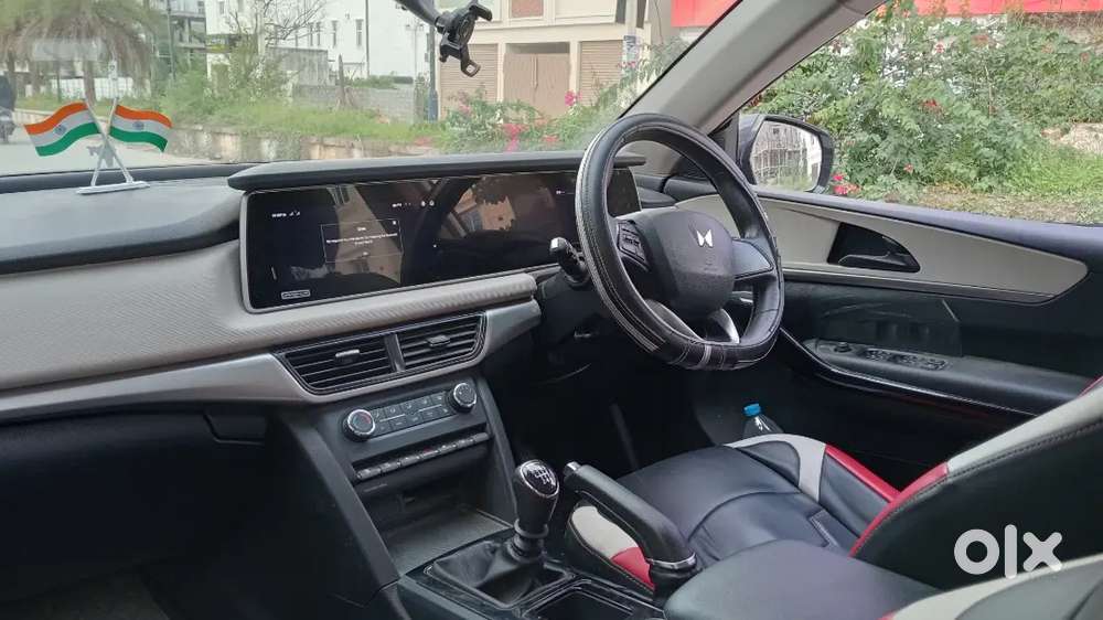 Mahindra Xuv700 Ax 5 Petrol 2021, West Bengal Registered