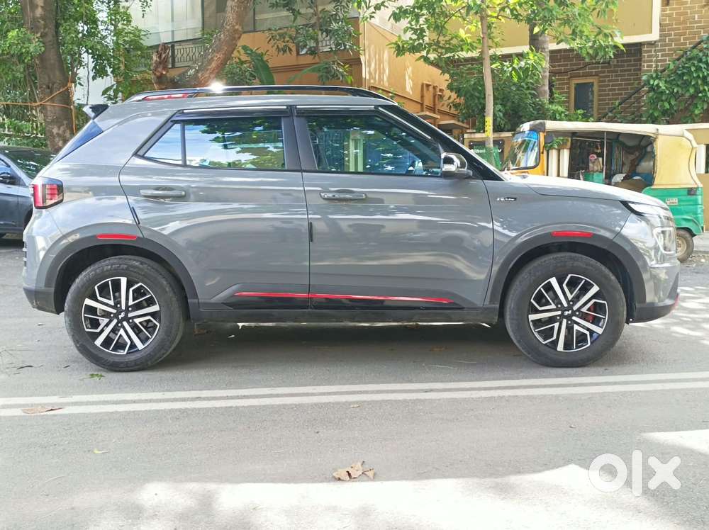 Hyundai Venue N Line N8 DCT Dual Tone, 2023, Petrol