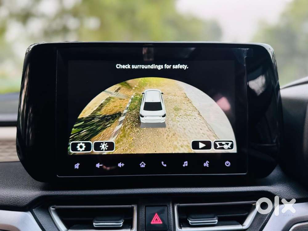 Maruti Suzuki Dzire 1.2 Zxi Plus Amt, 2025, Petrol